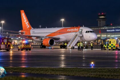 EasyJet Flight U2238 Emergency Landing Newcastle