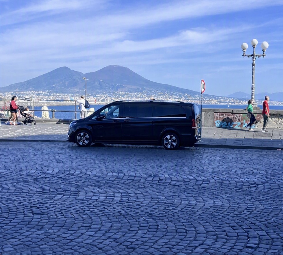 Naples travel guide